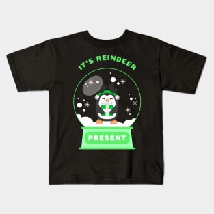 It Is Reindeer Present Penguin (Green) Kids T-Shirt